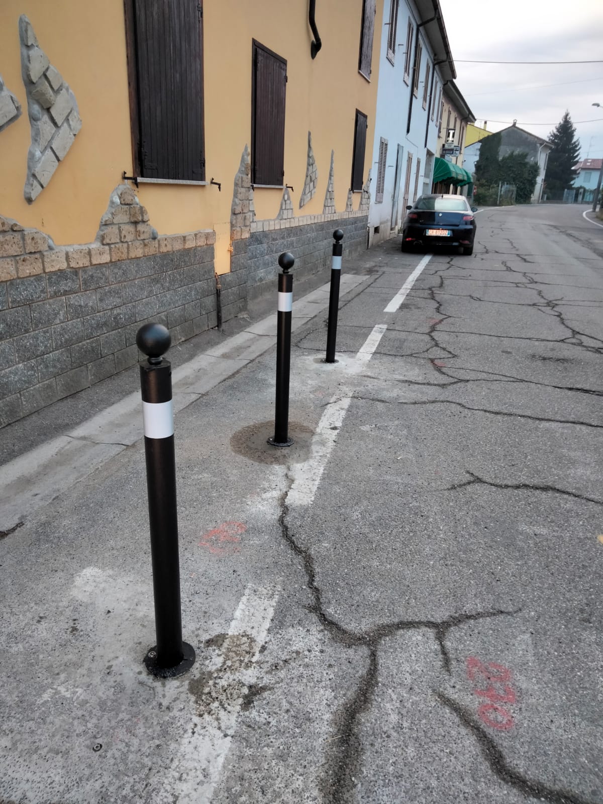 Berlino bollard Ø80mm inground mounting without rings