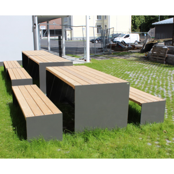 Set tavolo + panchine senza schienale Amburgo in acciaio e legno da esterno